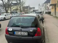 Używany Renault Clio II 58 KM (42 kW) 2000 Czarny Sedan/Limuzyna