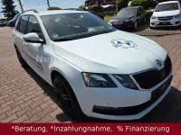 Gebraucht Skoda Octavia Soleil 150 PS (110 kW) 2019 Bila laser/laser white Kombi
