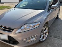 Gebraucht Ford Mondeo 200 PS (147 kW) 2011 Silber Kombi