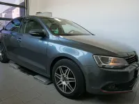 Używany VW Jetta Match 122 KM (89 kW) 2012 Szary Sedan/Limuzyna