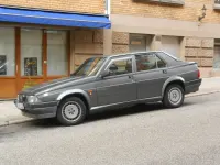 Gebraucht Alfa Romeo 75 133 PS (97 kW) 1990 Grün Limousine