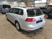 Gebraucht VW Golf VII Trendline 110 PS (80 kW) 2016 Silber metallic Kombi