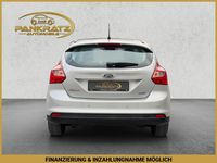Gebraucht Ford Focus Champions Edition 128 PS (94 kW) 2013 Silber Limousine