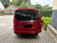 Gebraucht Mercedes V220 Edition 237 PS (174 kW) 2021 Rot Van / Kleinbus