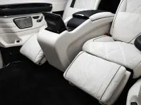 Neu Mercedes V300 237 PS (174 kW) 2025 Schwarz Van / Kleinbus