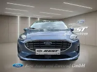 Gebraucht Ford Fiesta Titanium 101 PS (74 kW) 2022 Chromablau metallic (metallic) Kleinwagen