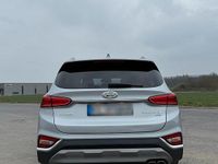 Gebraucht Hyundai Santa Fe 200 PS (147 kW) 2018 Silber SUV