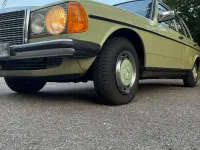 Gebraucht Mercedes 250 129 PS (94 kW) 1978 Grün Limousine