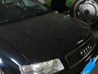 Gebraucht Audi A4 130 PS (95 kW) 2004 Schwarz Kombi