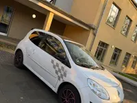 Second-hand Renault Twingo 75 CP (55 kW) 2010 Alb Hatchback