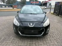Gebraucht Peugeot 308 125 PS (91 kW) 2011 Schwarz Kleinwagen