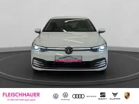 Gebraucht VW Golf VIII Style 150 PS (110 kW) 2024 Weiss Limousine