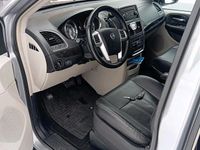 Gebraucht Lancia Voyager 168 PS (123 kW) 2014 Silber Van / Kleinbus