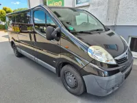 Gebraucht Opel Vivaro 114 PS (83 kW) 2008 Schwarz Van / Kleinbus