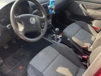 Gebraucht VW Golf IV 101 PS (74 kW) 2003 Rot Kleinwagen