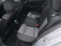 Gebraucht VW Golf IV 75 PS (55 kW) 2002 Silber Kleinwagen