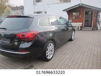 Gebraucht Opel Astra Innovation 140 PS (102 kW) 2013 Schwarz Kombi