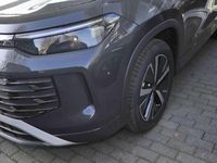 Neu VW Tayron Elegance 150 PS (110 kW) 2026 Grau SUV