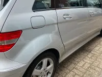 Gebraucht Mercedes B180 108 PS (79 kW) 2005 Silber Van / Kleinbus