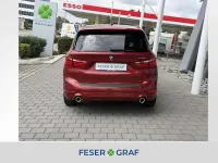 Gebraucht BMW 218 Advantage 150 PS (110 kW) 2018 Rot Van / Kleinbus