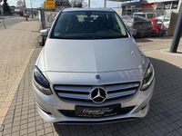 Gebraucht Mercedes B180 122 PS (89 kW) 2018 Polarsilber  metalliclack Van / Kleinbus