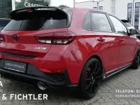 Używany Hyundai i30 N Performance 280 KM (205 kW) 2022 Czerwony Sedan/Limuzyna