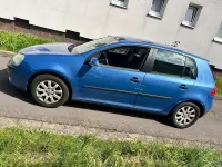 Gebraucht VW Golf V 105 PS (77 kW) 2004 Blau Kleinwagen