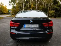 Gebraucht BMW 330 Sport Line 252 PS (185 kW) 2017 Schwarz Limousine
