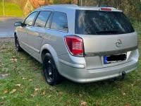 Gebraucht Opel Astra 140 PS (102 kW) 2009 Silber Kombi