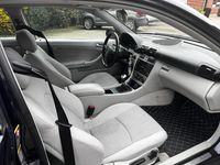 Gebraucht Mercedes C220 150 PS (110 kW) 2004 Blau Coupé