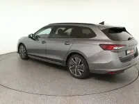 Gebraucht Skoda Superb SportLine 204 PS (150 kW) 2025 Grau Kombi