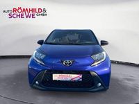 Gebraucht Toyota Aygo X Pulse 72 PS (52 kW) 2022 Juniper blue (8y8)/ black mica (209) (blau) SUV