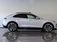 Gebraucht Porsche Macan Turbo 469 kW (639 PS) 2025 Grau SUV