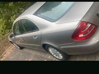 Gebraucht Mercedes E240 177 PS (130 kW) 2003 Beige Limousine