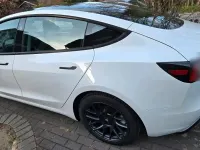 Gebraucht Tesla Model 3 Standard Range 208 kW (283 PS) 2023 Weiß Limousine