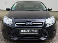 Używany Ford Focus Trend 95 KM (69 kW) 2013 Czarny Sedan/Limuzyna