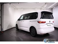 Gebraucht VW Multivan Life 136 PS (100 kW) 2024 Weiß Van / Kleinbus