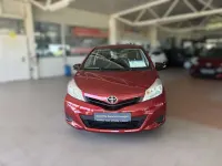 Gebraucht Toyota Yaris Cool 99 PS (72 kW) 2013 Rot Kleinwagen