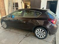 Gebraucht Opel Astra 140 PS (102 kW) 2013 Braun Limousine