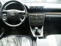 Gebraucht Audi A4 101 PS (74 kW) 2000 Gold Limousine