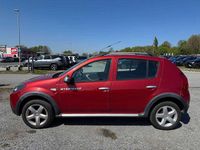 Second-hand Dacia Sandero Stepway 84 CP (61 kW) 2011 Roșu Hatchback