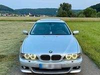 Gebraucht BMW 530 193 PS (141 kW) 2001 Silber Limousine