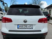 Gebraucht VW Touareg 290 PS (213 kW) 2015 Weiß SUV