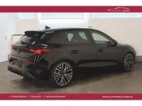 Używany Cupra Leon VZ 300 KM (220 kW) 2024 Czarny Sedan/Limuzyna