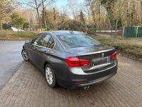 Gebraucht BMW 330e Sport Line 254 PS (186 kW) 2016 Grau Limousine