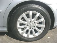 Gebraucht Mercedes E200 Elegance 184 PS (135 kW) 2007 Silber metallic Limousine