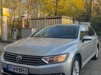Second-hand VW Passat 190 CP (139 kW) 2017 Argintiu Berlinǎ