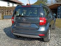 Gebraucht Skoda Yeti 105 PS (77 kW) 2016 Grau SUV