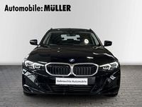 Gebraucht BMW 330e 184 PS (135 kW) 2022 Schwarz Kombi