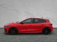 Usado Ford Focus ST 280 CV (205 kW) 2024 Rojo Berlina